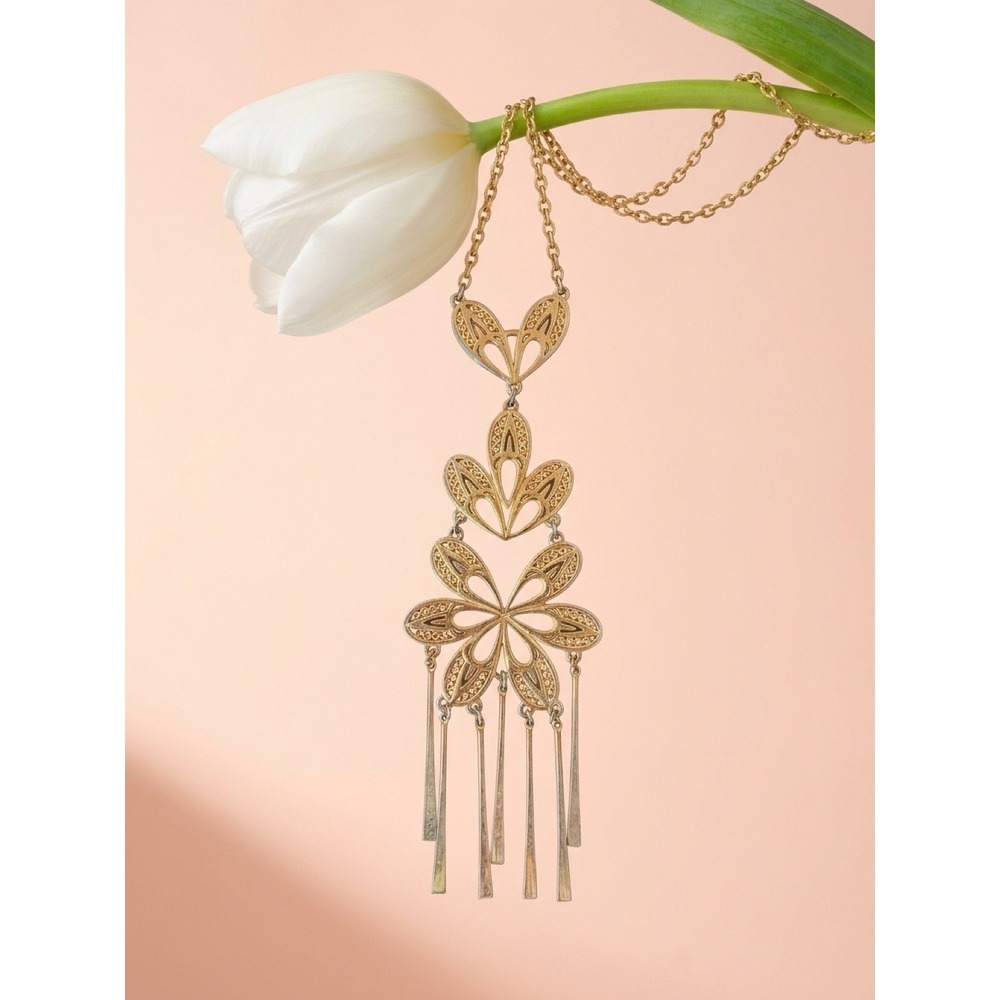 Boho Gold Tone Filigree Floral Fringe
Statement Necklace